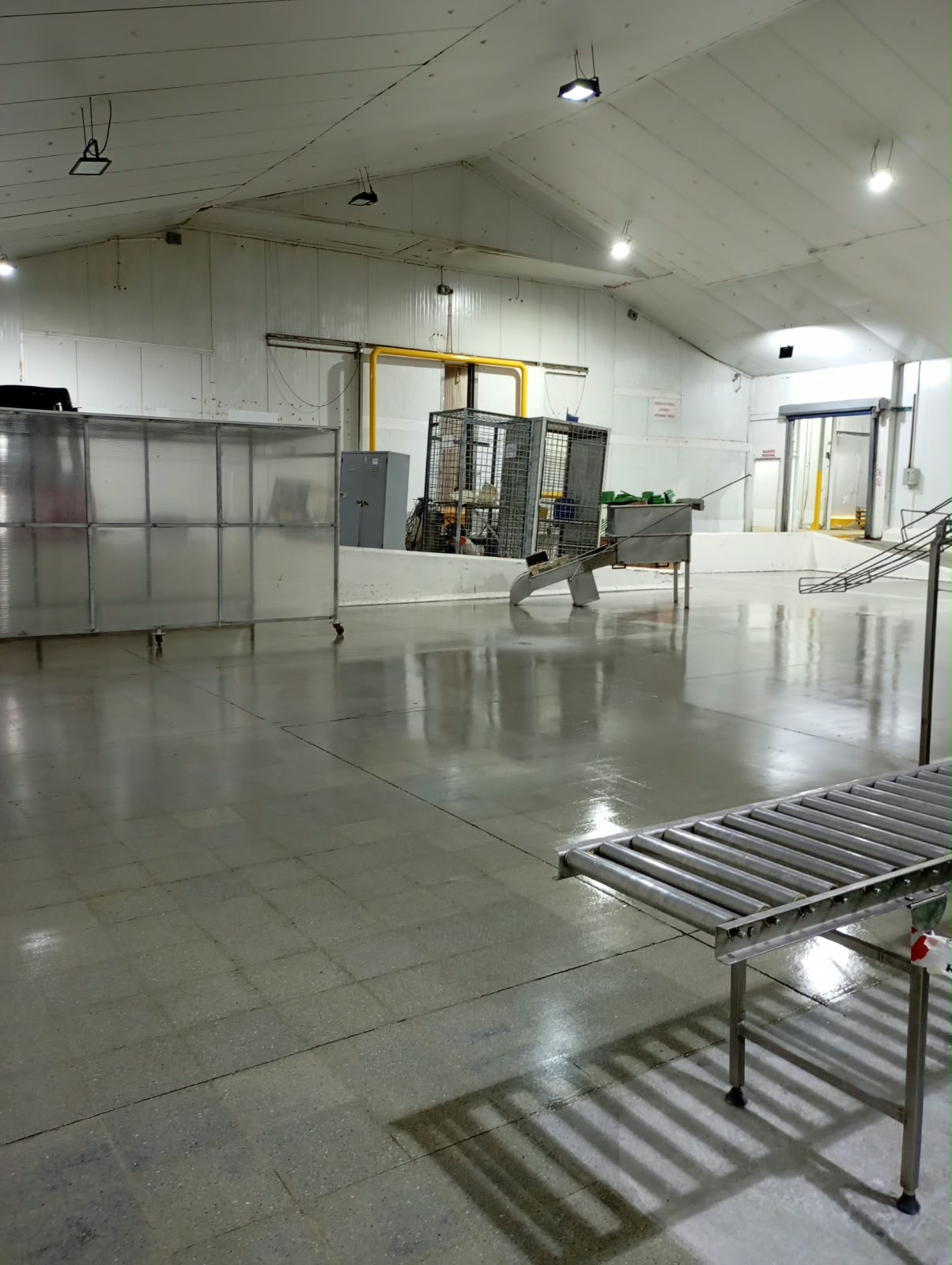 Pisos Industriales y Revestimientos de Alto Rendimiento